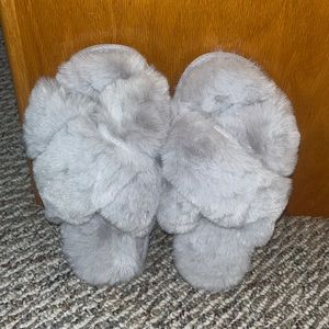 Plush Bandolino Grey Slippers